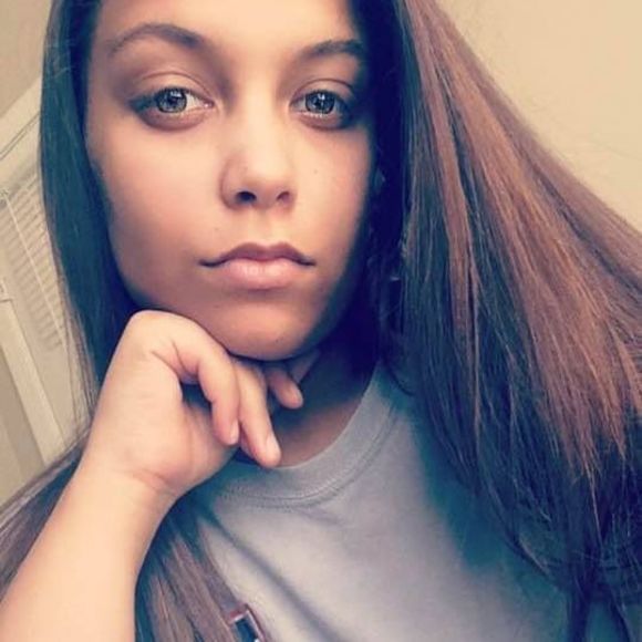 Meet your Posher, Catlin - Picture 1 of 1